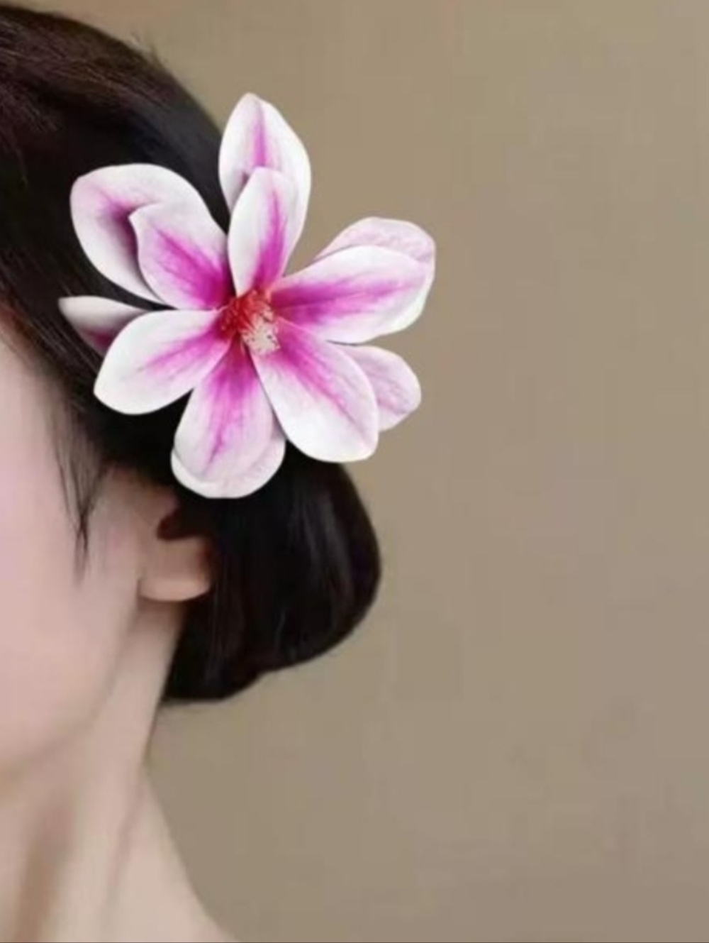 Brand New Handmade Pink & White Flower Hair Clip Claw